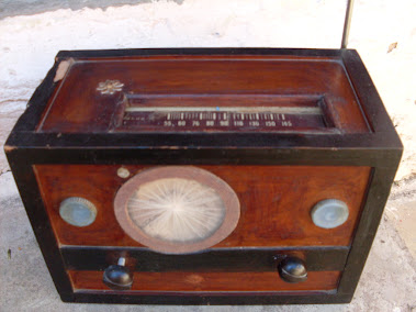 Rádio AM/OC Valvulado.