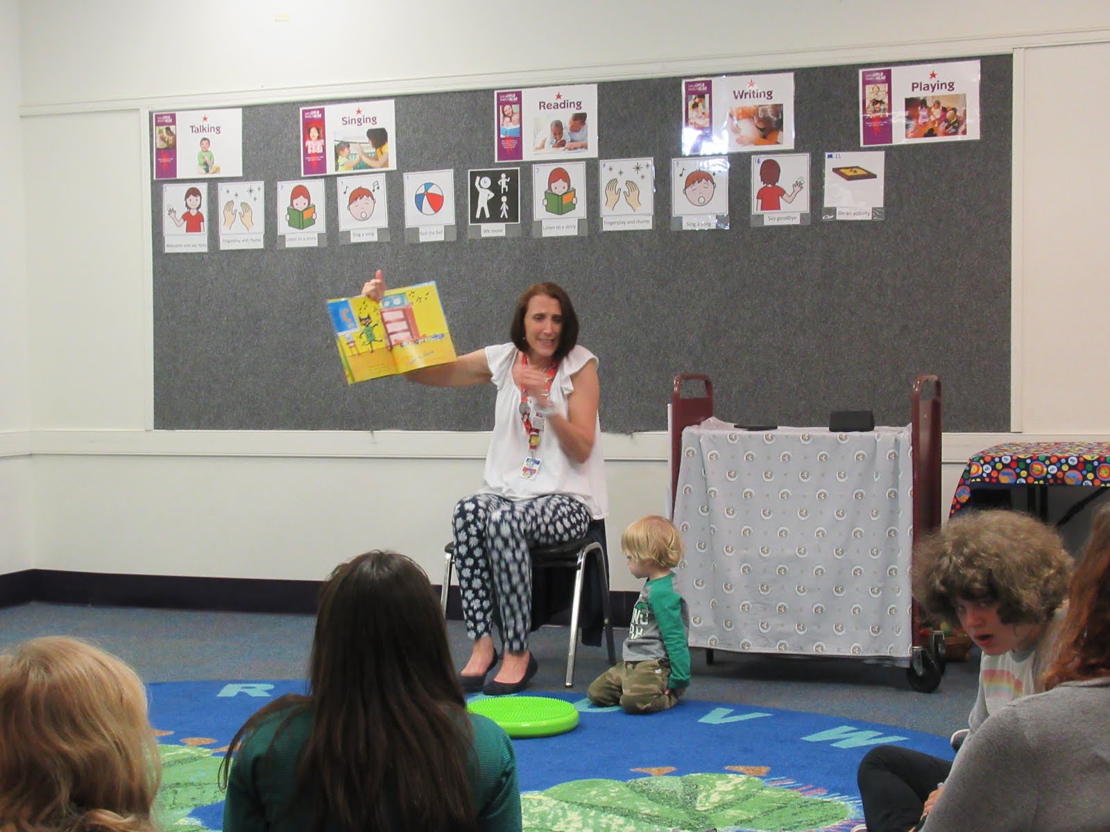 5 Minute Librarian Developing a Sensory Storytime for Your Library