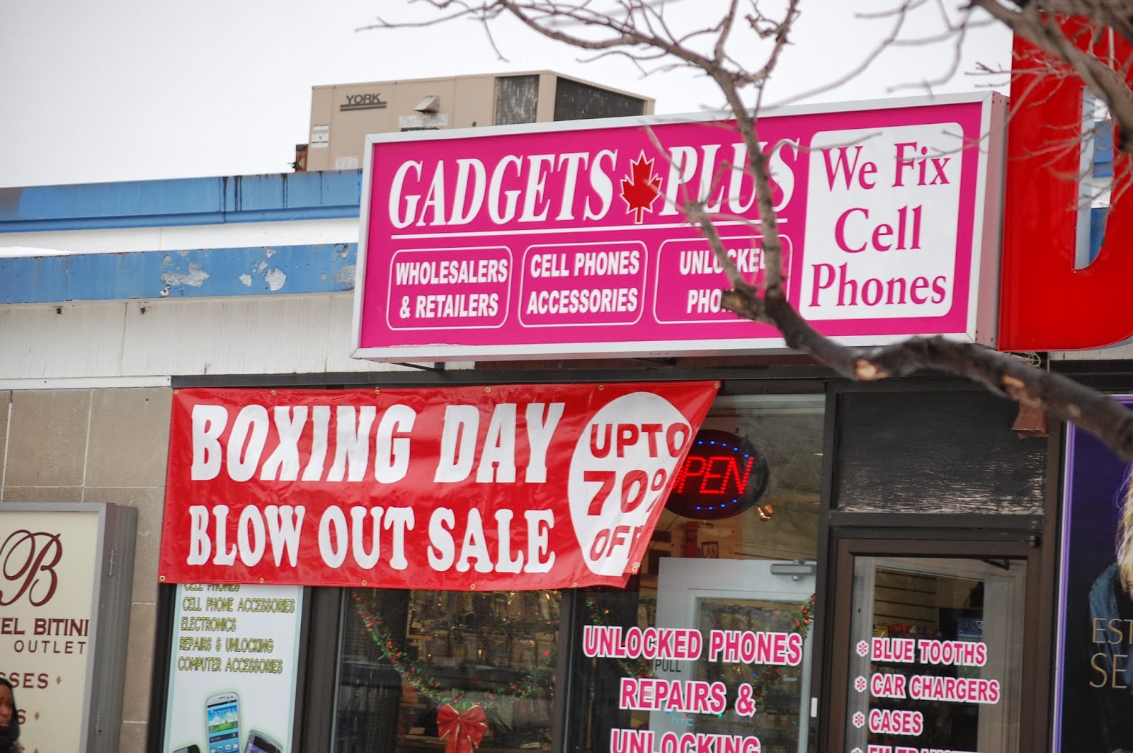 Toronto things Orfus Road stores / shops pictures