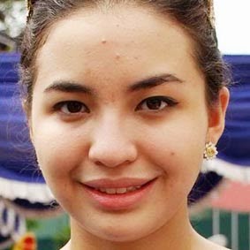 Menghilangkan Jerawat Dengan Photoshop Menghilangkan Jerawat Dengan Photoshop