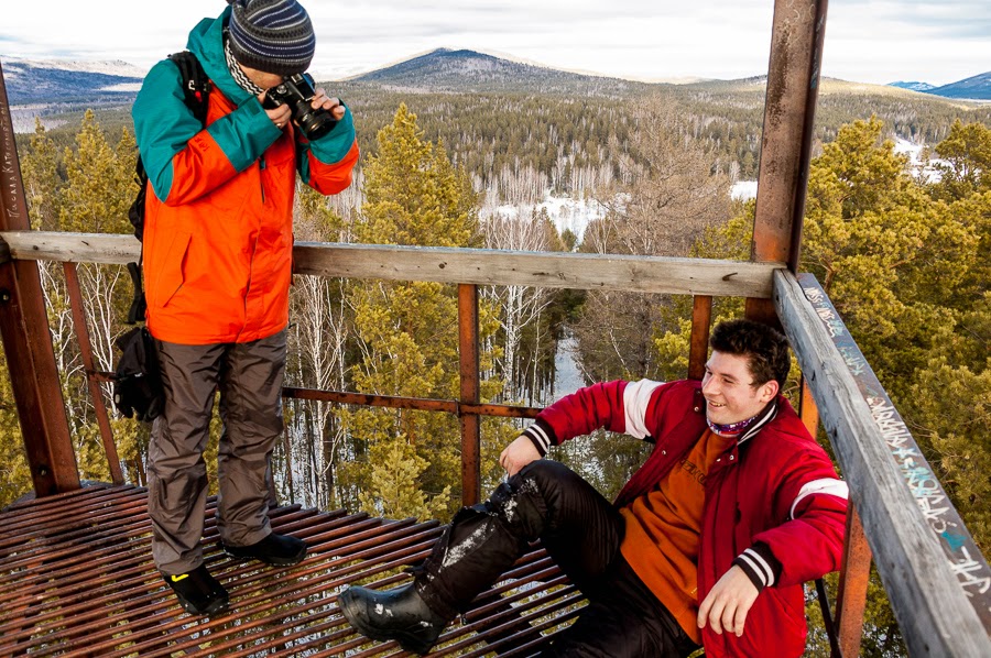 Прокатились.