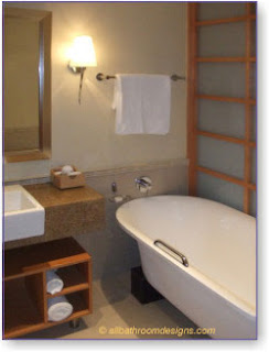 Bathroom Design on Garden And Home Small Bathroom Tile Design Ideas
