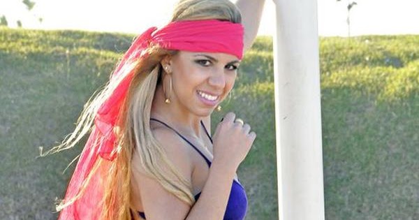 amateur black guy naked sexy latina women swimsuit