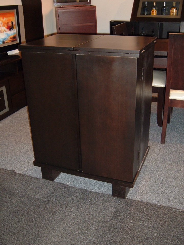 El Artesano del Mueble: Bares...