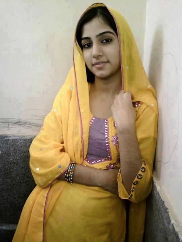 Indian muslim girl strips money
