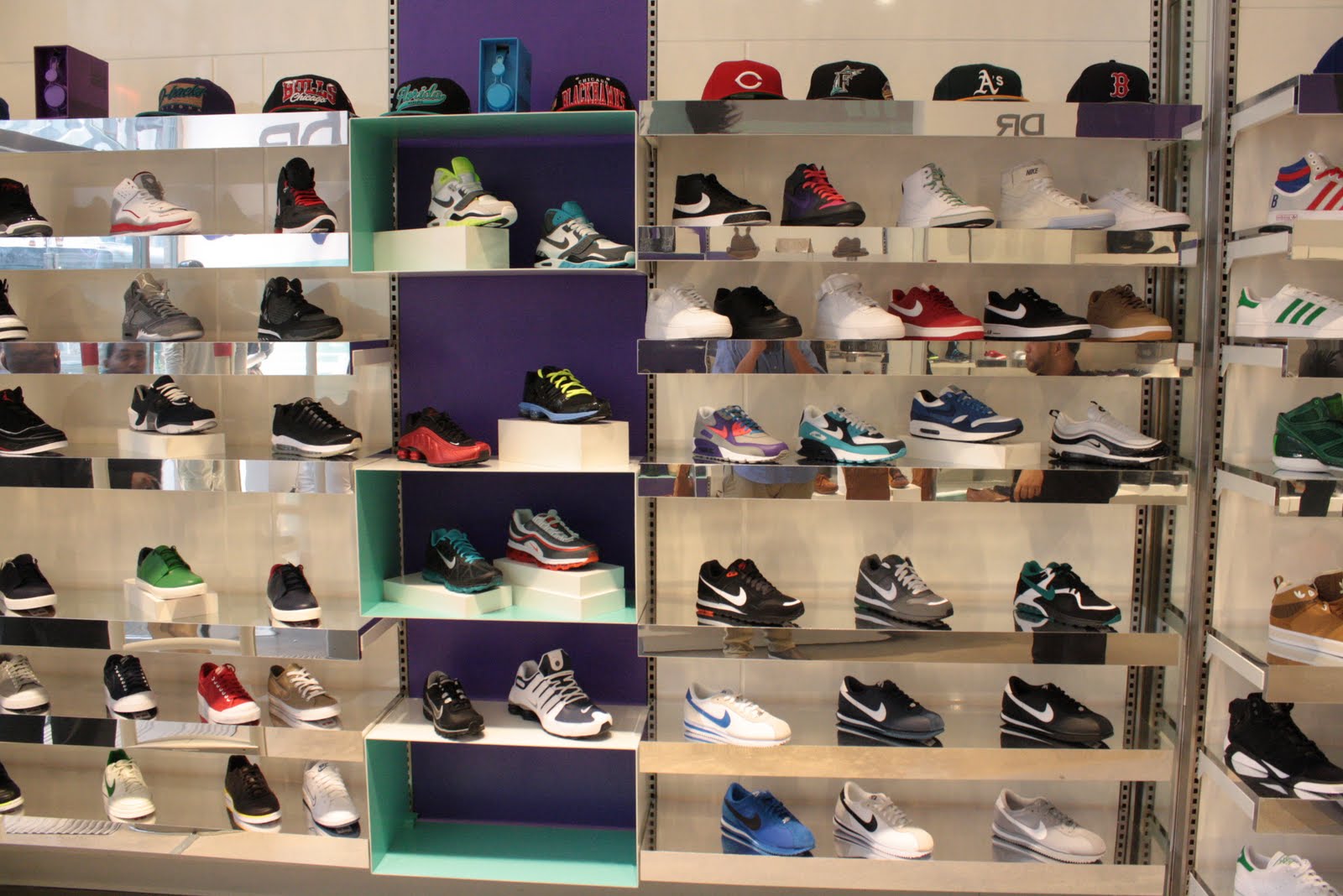 Dr. Jays Stores New Dr Jay's Flagship Store Midtown Manhattan InStore