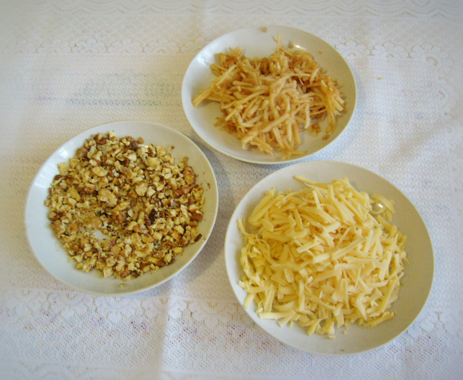Салат с яблоками, орехами и сыром Салат с яблоками, орехами и сыром
