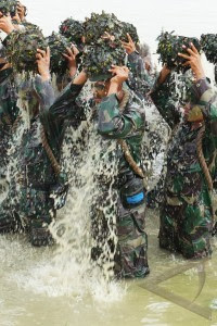 Ada Sekolah Pasukan Khusus Intai Amfibi Marinir Loh...