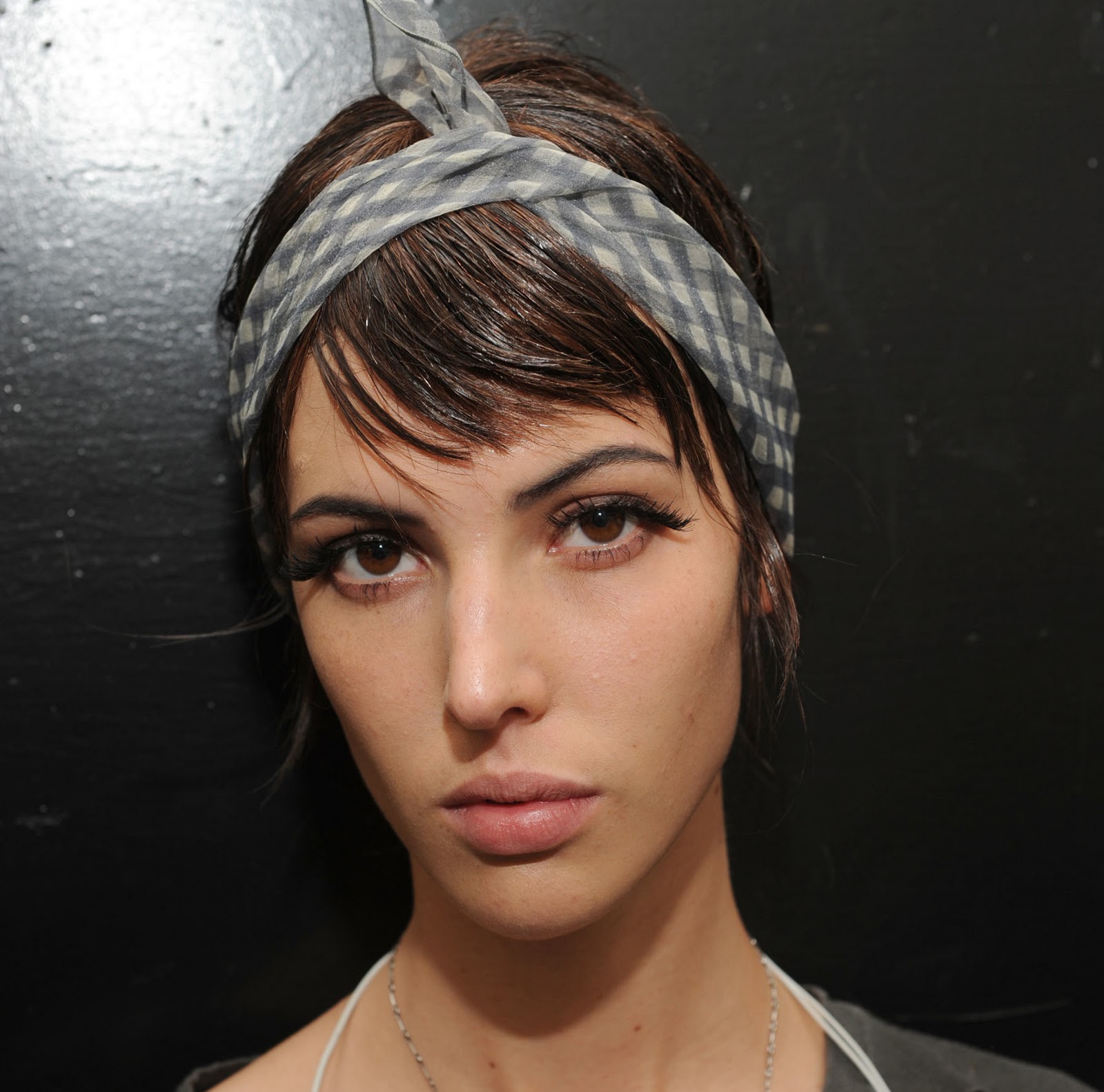 http://4.bp.blogspot.com/-gPpIzRjeBoc/TnNrQA6UzbI/AAAAAAAATiA/2tJyWiBfS3o/s1600/nars_marc+jacobs_ss12_model.jpg