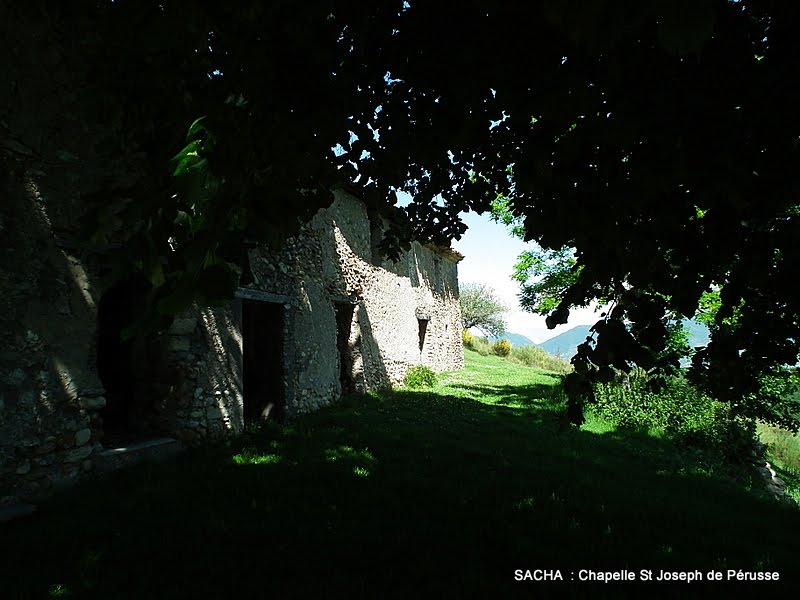 Chapelle St Joseph de Perusse "Alpes de Haute Provence " un clic " sur l'image pour voir le diapo