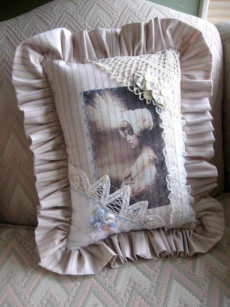Something Special More Shabby French pillows