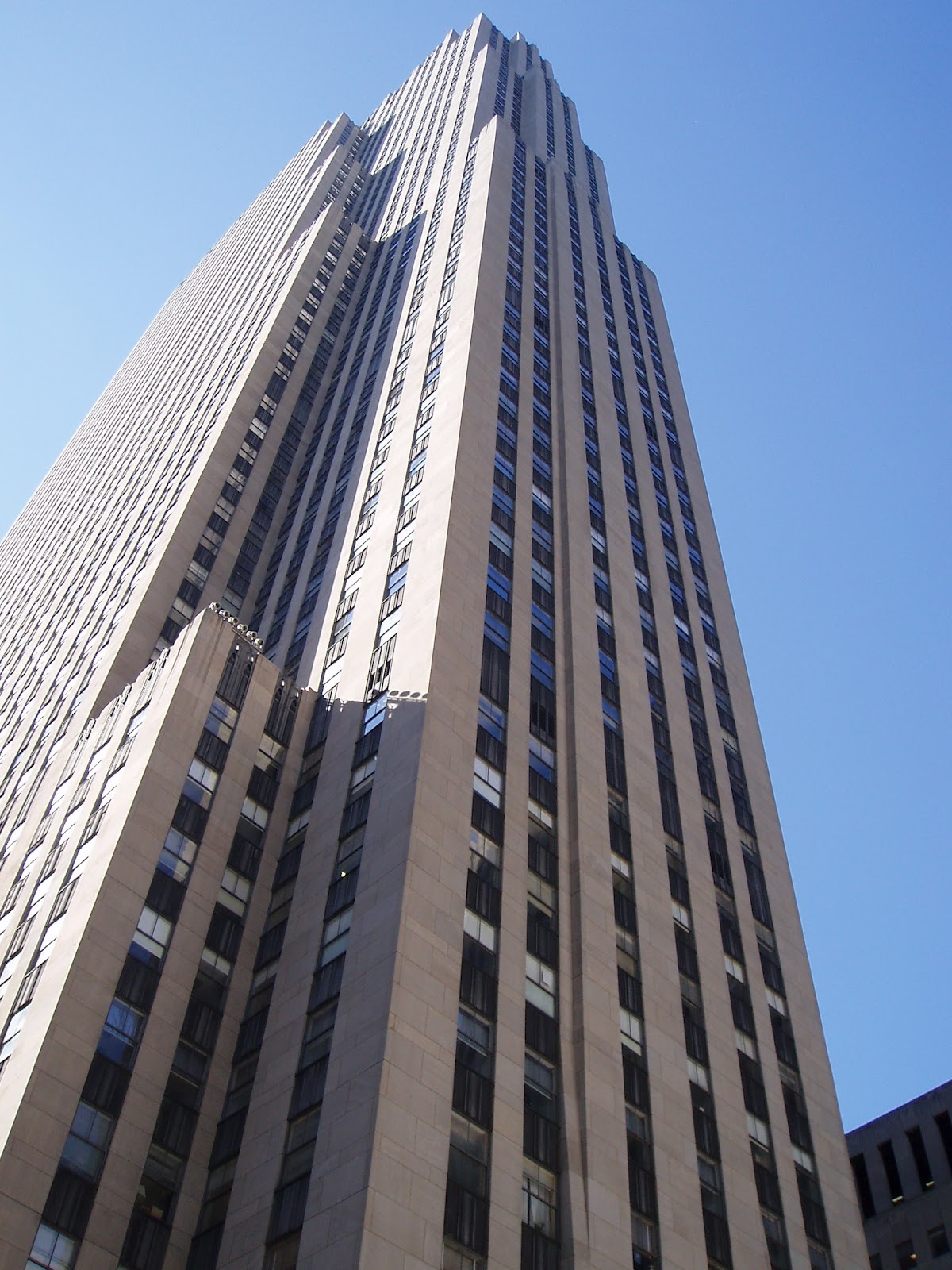 Wall Street Walks: History of the Rockefeller Center