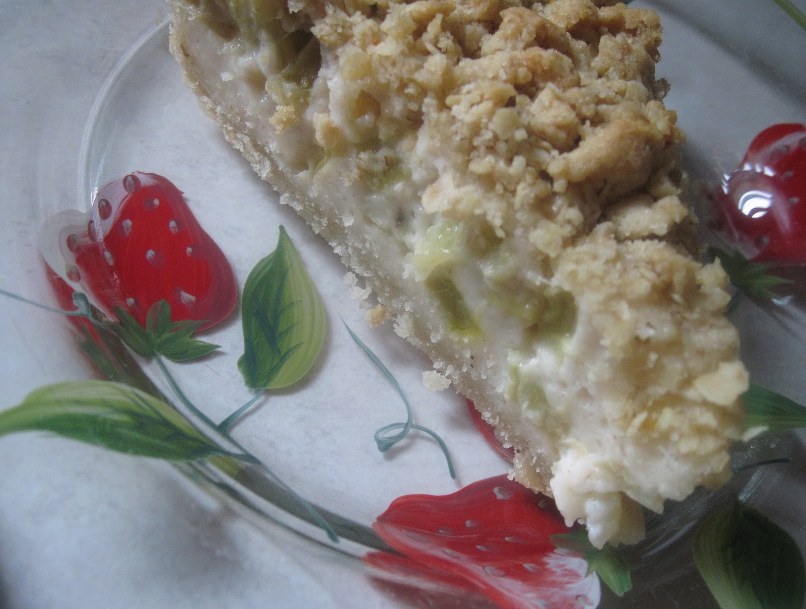The Better Baker Sour Cream Rhubarb Pie