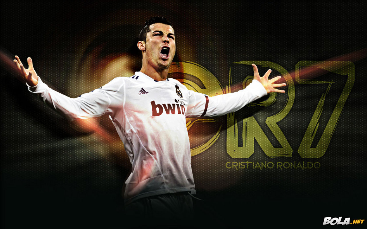 http://4.bp.blogspot.com/-gSpNLj1SZ0Q/T2N3JadUIyI/AAAAAAAAAro/H0WXxBWxAEI/s1600/cristiano+ronaldo+2012+6.jpg