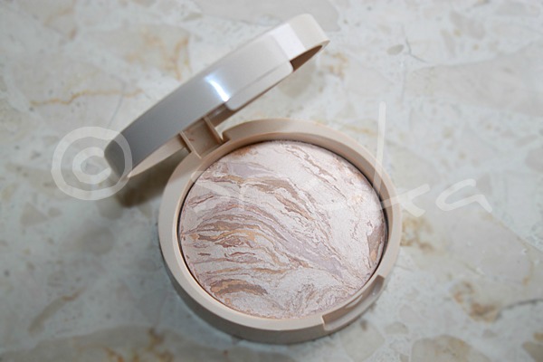 Co Sroce W Oko Wpadnie Laura Geller Balance N Brighten Face Powder
