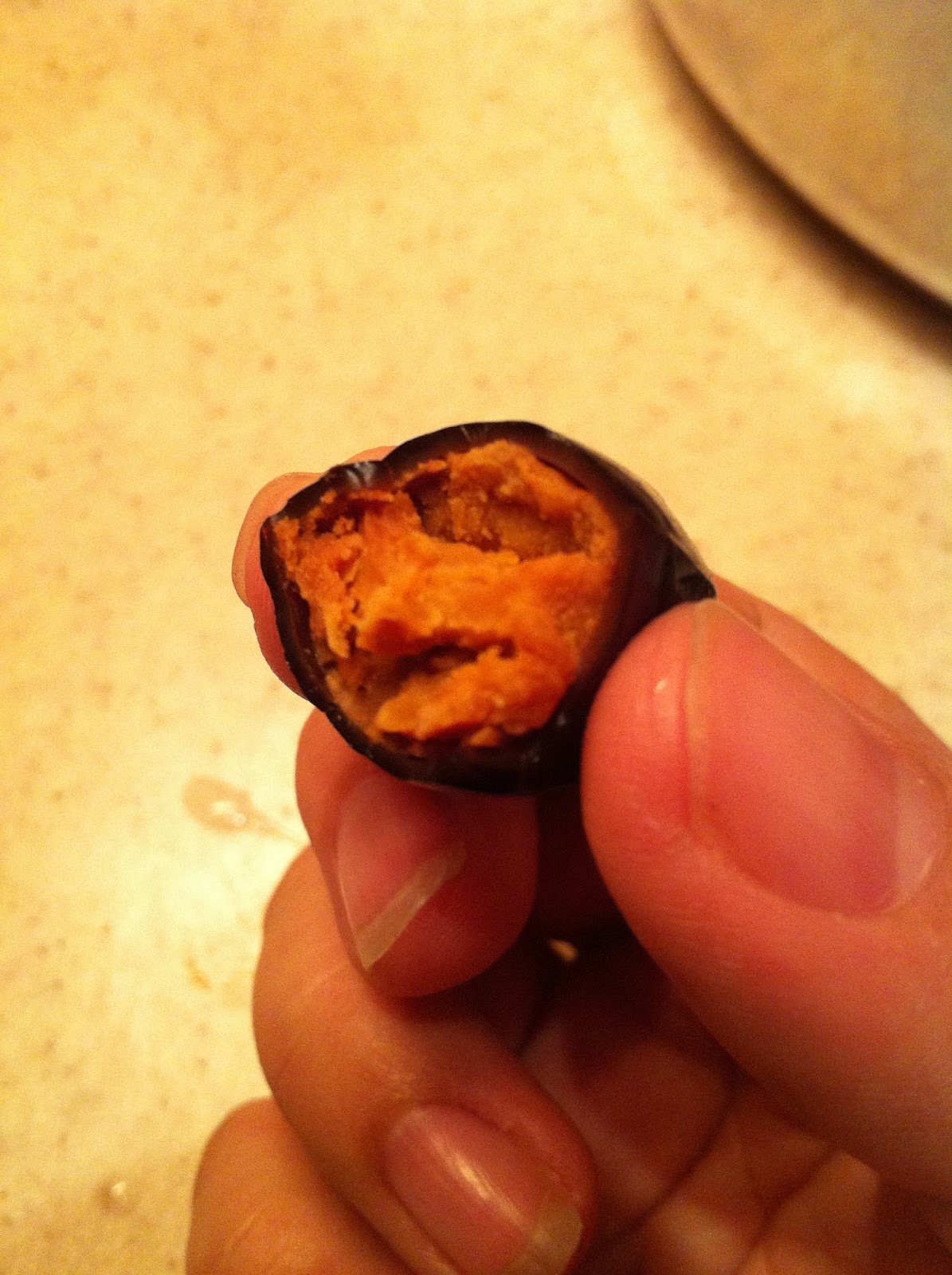 Mimi Me n Dolls Tie Dan Iron Egg from Taiwan