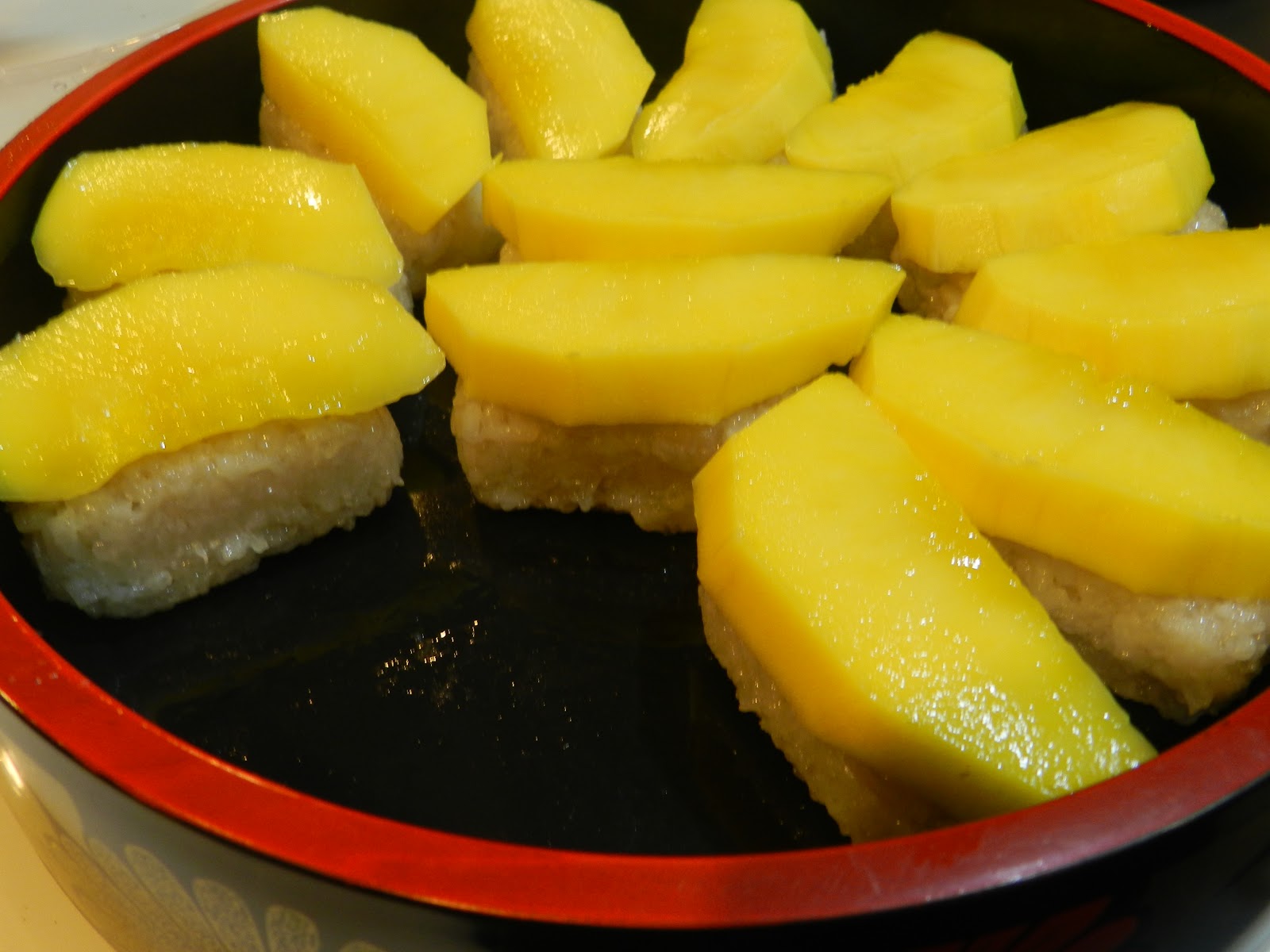 A Pepper's Love Mango Sticky Rice Sushi Style (Perlis Dessert)