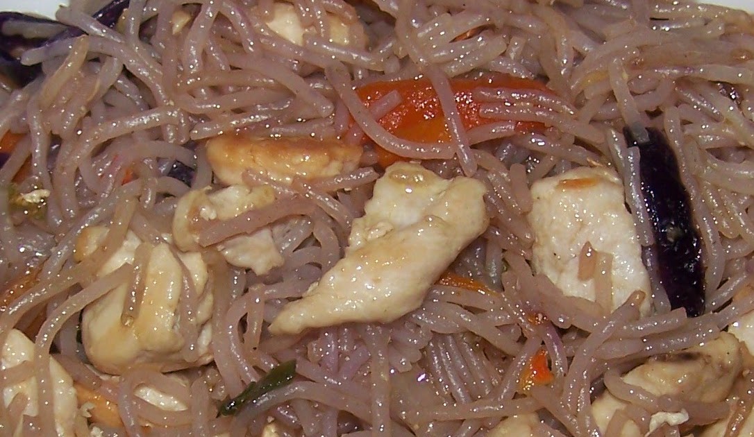 D'ale gurii pentelesul tuturor TAITEI (NOODLES) DE OREZ CU PUI SI LEGUME