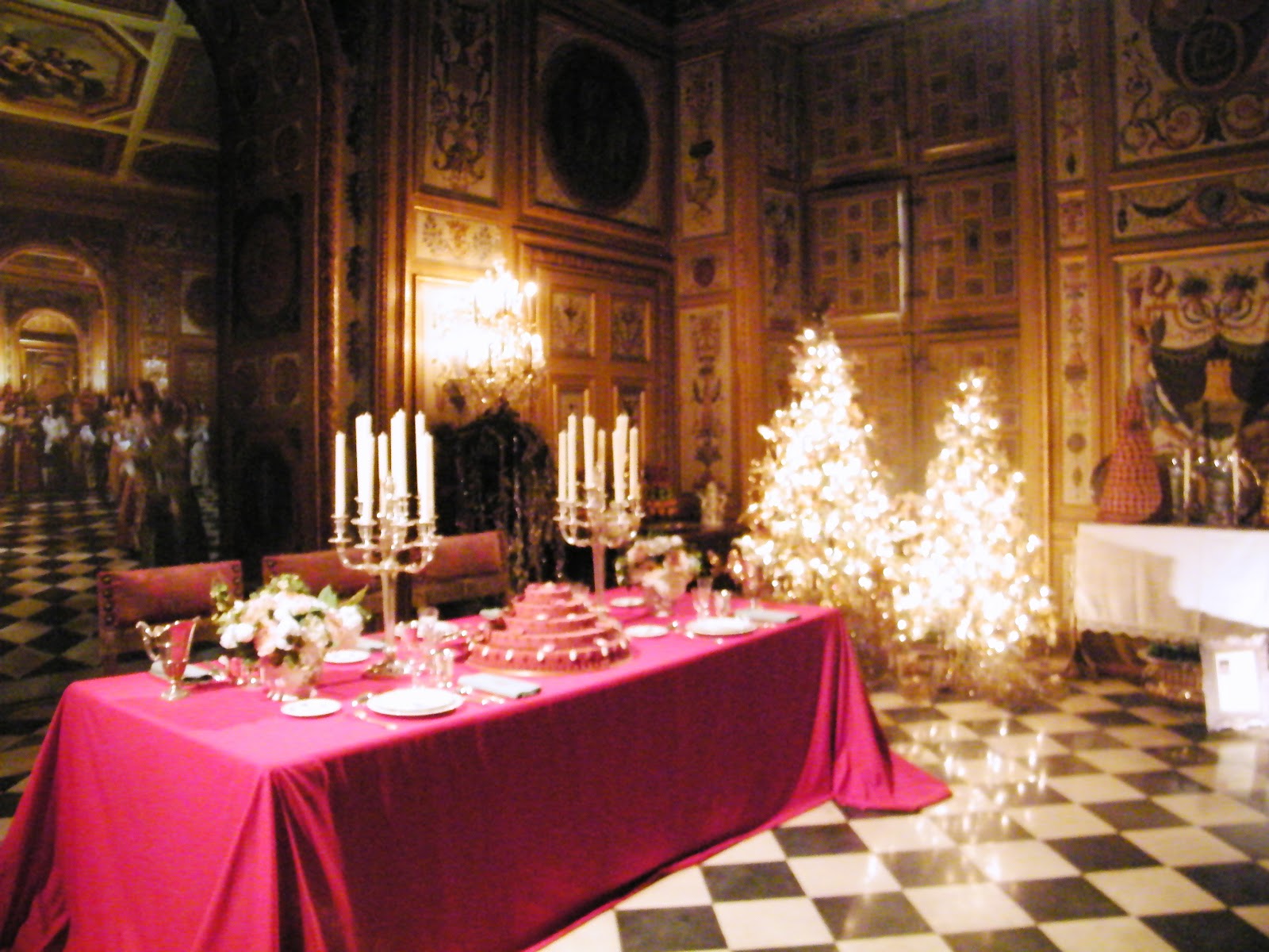52 Moments Christmas at the chateau Vaux le