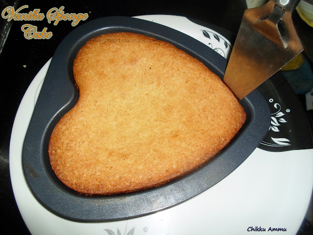 Beautiful christmas cake Chikkus Kitchen : Vanilla Sponge Cake Recipe / Basic Vanilla Cake
