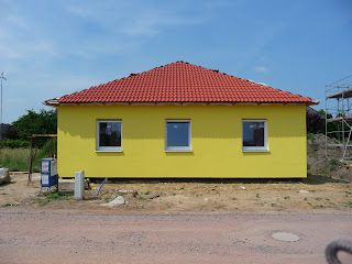 Wir bauen einen FIBAV Bungalow: gelb ja gelb ist nun unser Häuschen