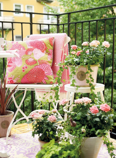 Decoración fácil: un oasis en el balcon