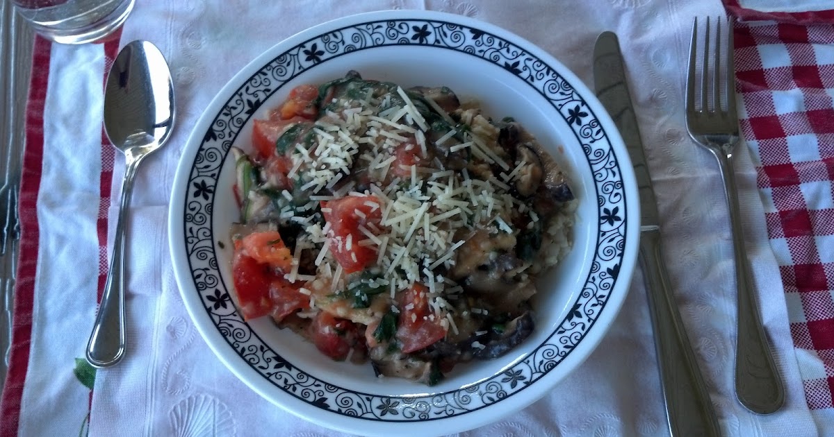 Run and Eat Simply MahiMahi with Spinach and Shiitake Mushroom Sauce