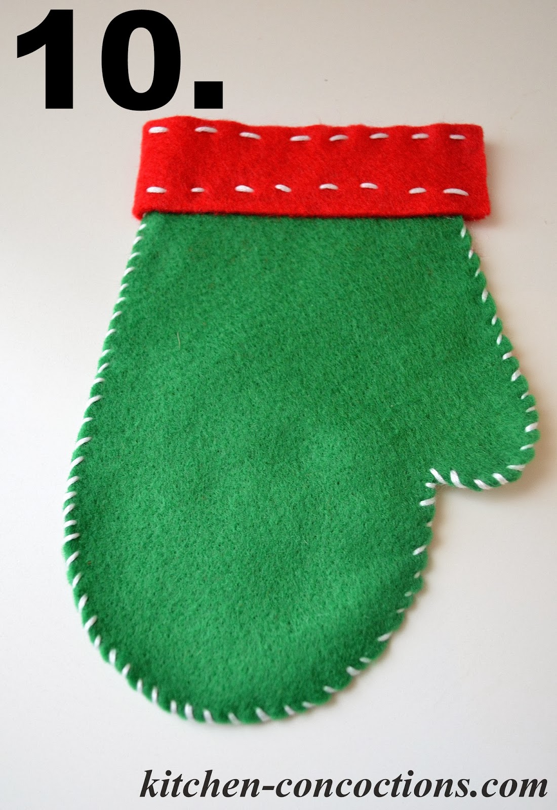 Crafty Concoctions Felt Mitten Candy, Money or Gift Card Holders