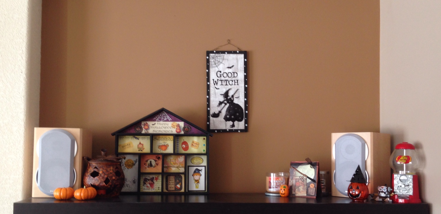 Creative Love Affair Halloween Decor House Tour!