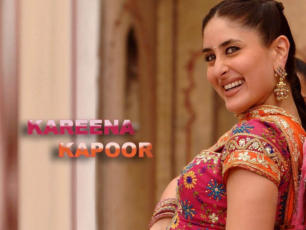 http://4.bp.blogspot.com/-gaeKtieJKiQ/TmtAEg-G2VI/AAAAAAAAAhI/A2VblwkyEYk/s1600/Cute%2BPicture%2Bof%2BKareena%2BKapoor.jpg