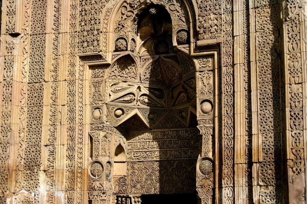 Sivas Ulu Camii İnsan Gölgesi Sivas Ulu Camii İnsan Gölgesi