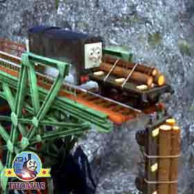 Thomas Misty Island Rescue Diesel Jobi logs falling of wooden track end splashing sea water below