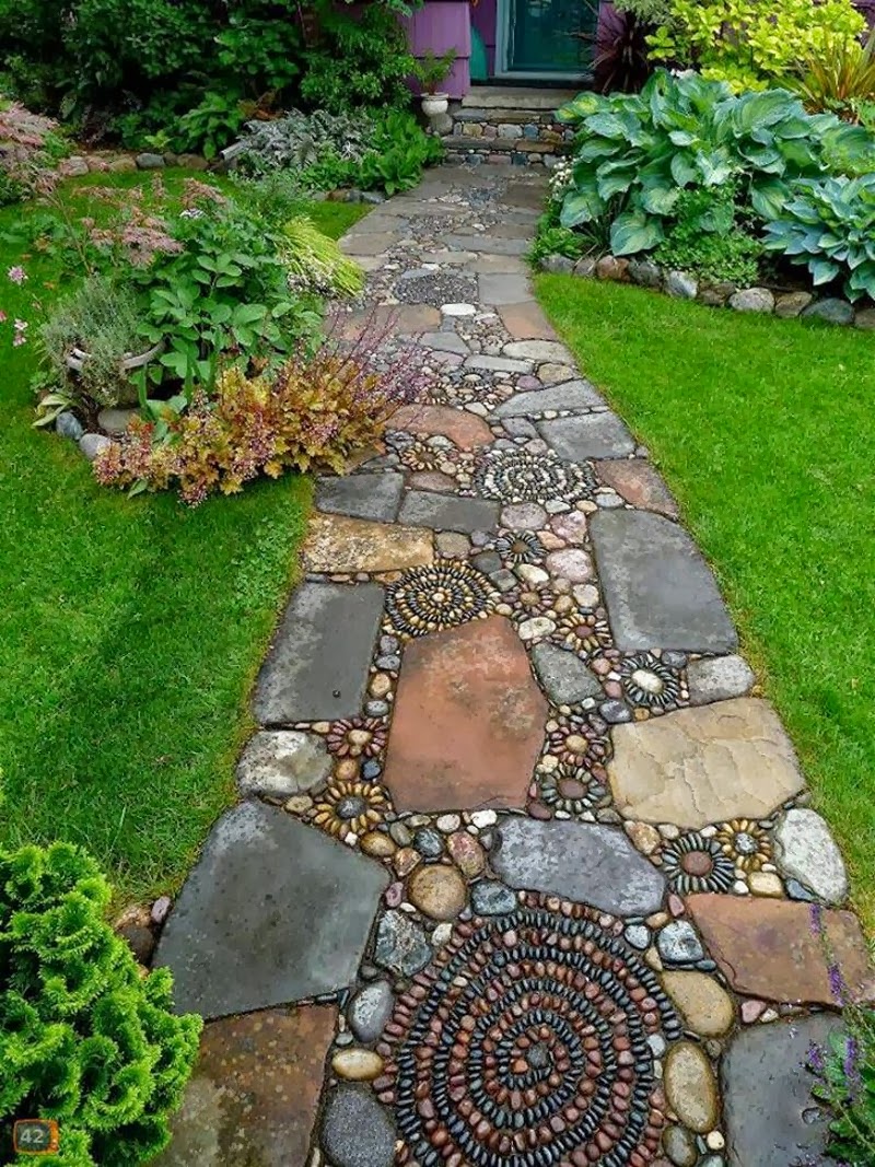 Dream Decorators Stone Mosaic Garden Path