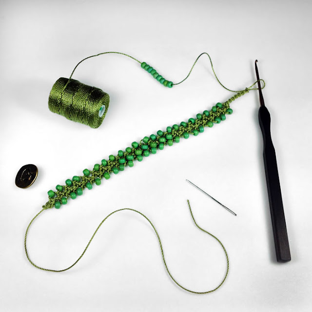Turkish Flat Bead Crochet Bracelet Tutorial with C-Lon Tex 400 Bead Cord