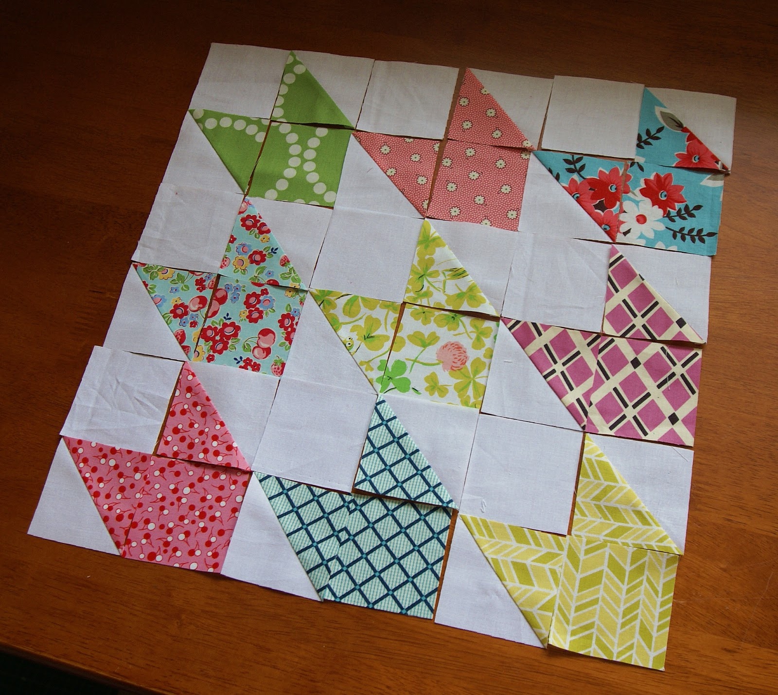 Jedi Craft Girl: Chevron Doll Quilt Tutorial {Contributor}