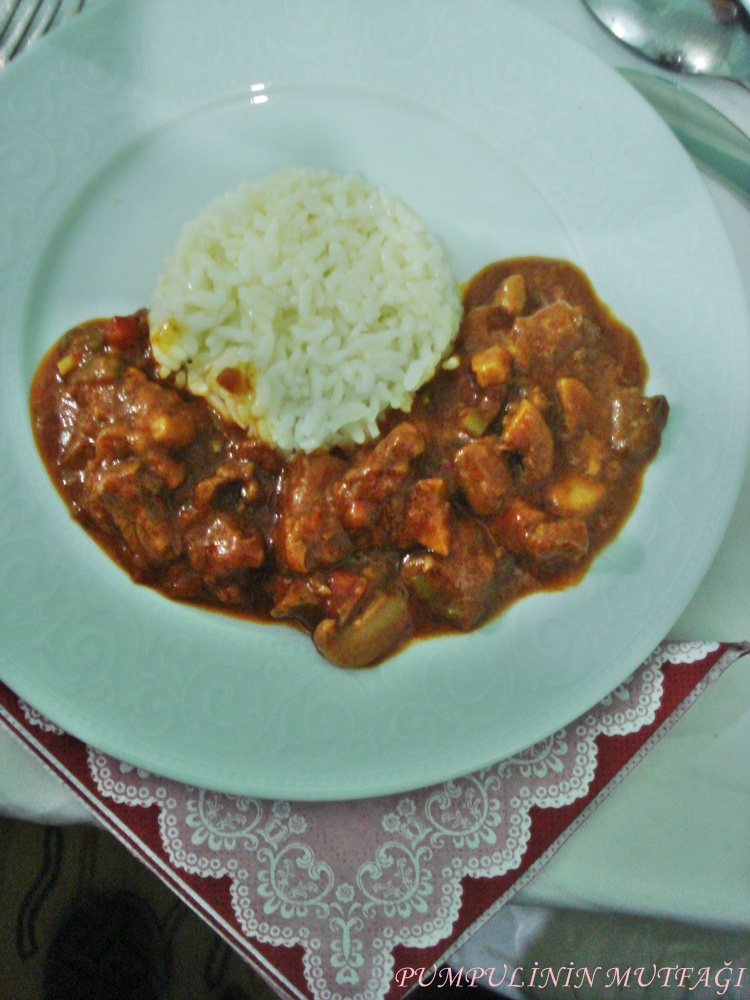 Pumpulinin Mutfağı Mantarlı Et sote ve Davet Masamız