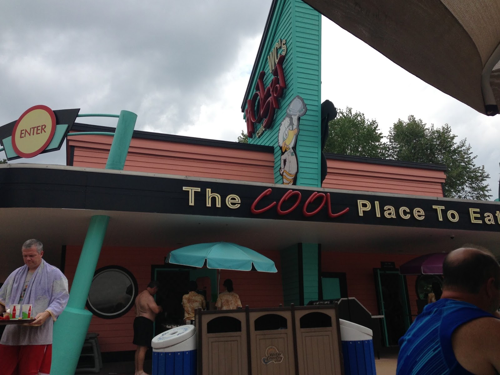 Love Me Tenders WC’s Hot Spot Café (in Water Country USA) 8/10/13