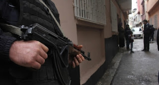 surda 2 polis yaralı