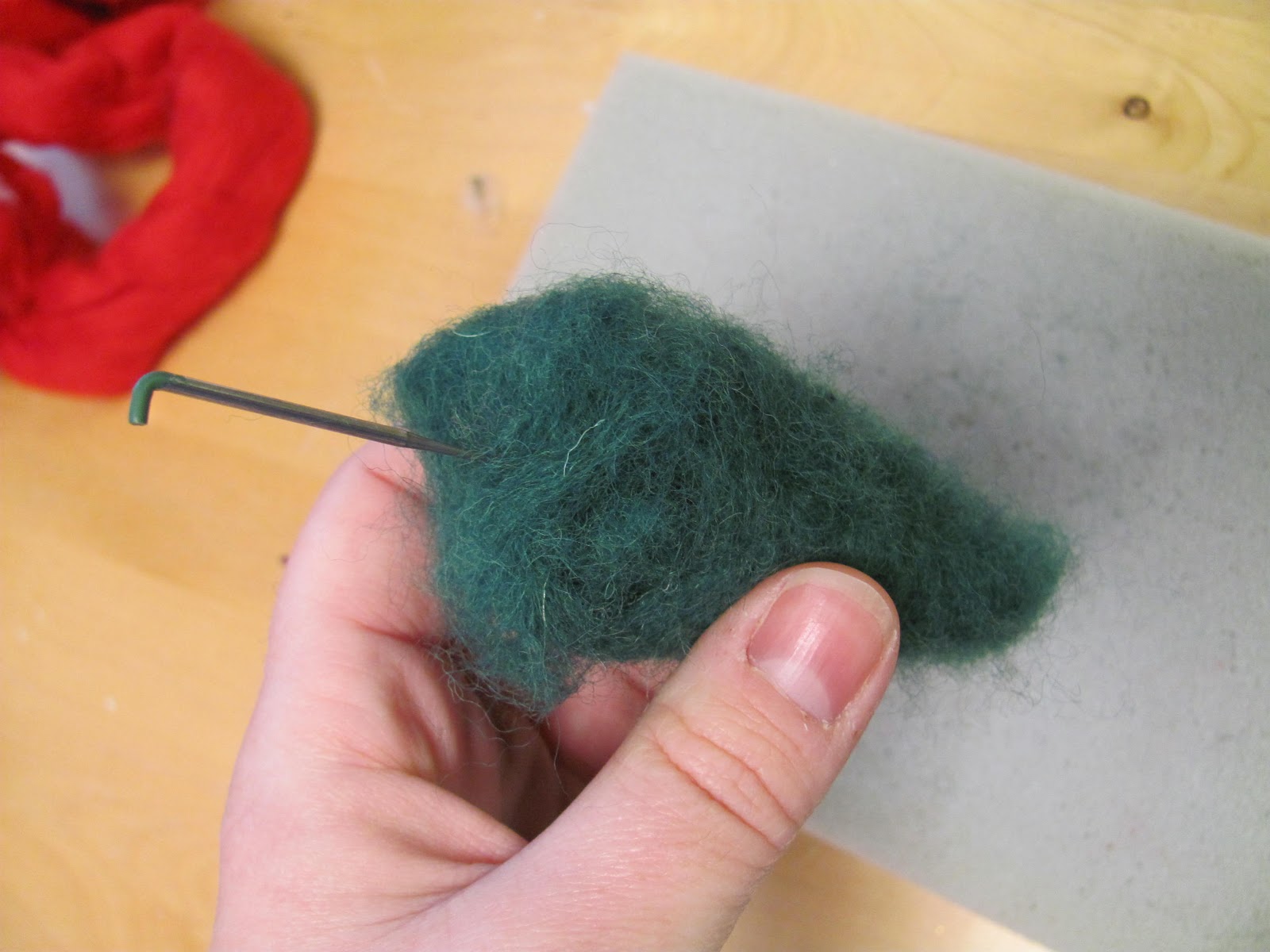 Make Atelier TUTORIAL tiny needle felted Christmas trees