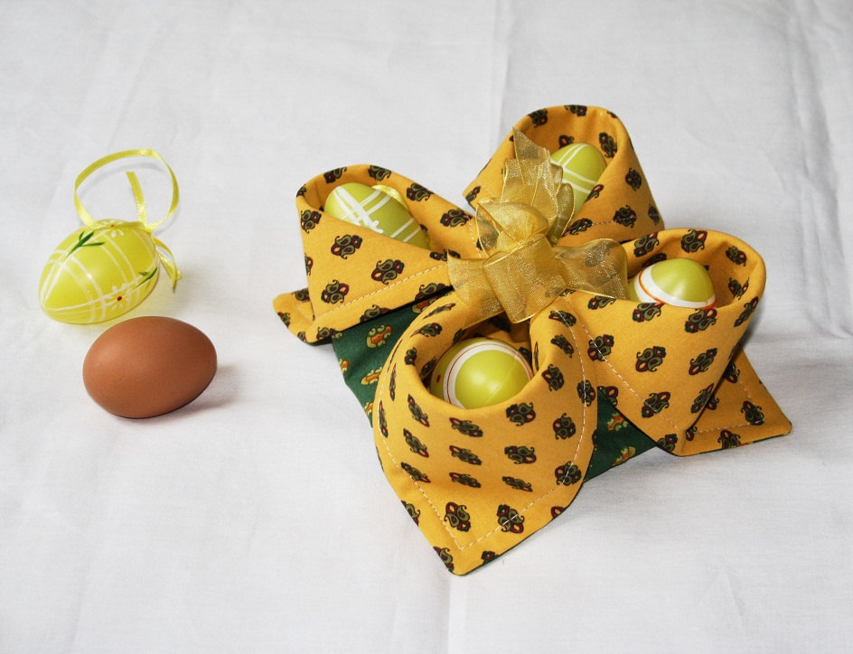 Пасхальная корзинка для яиц из ткани