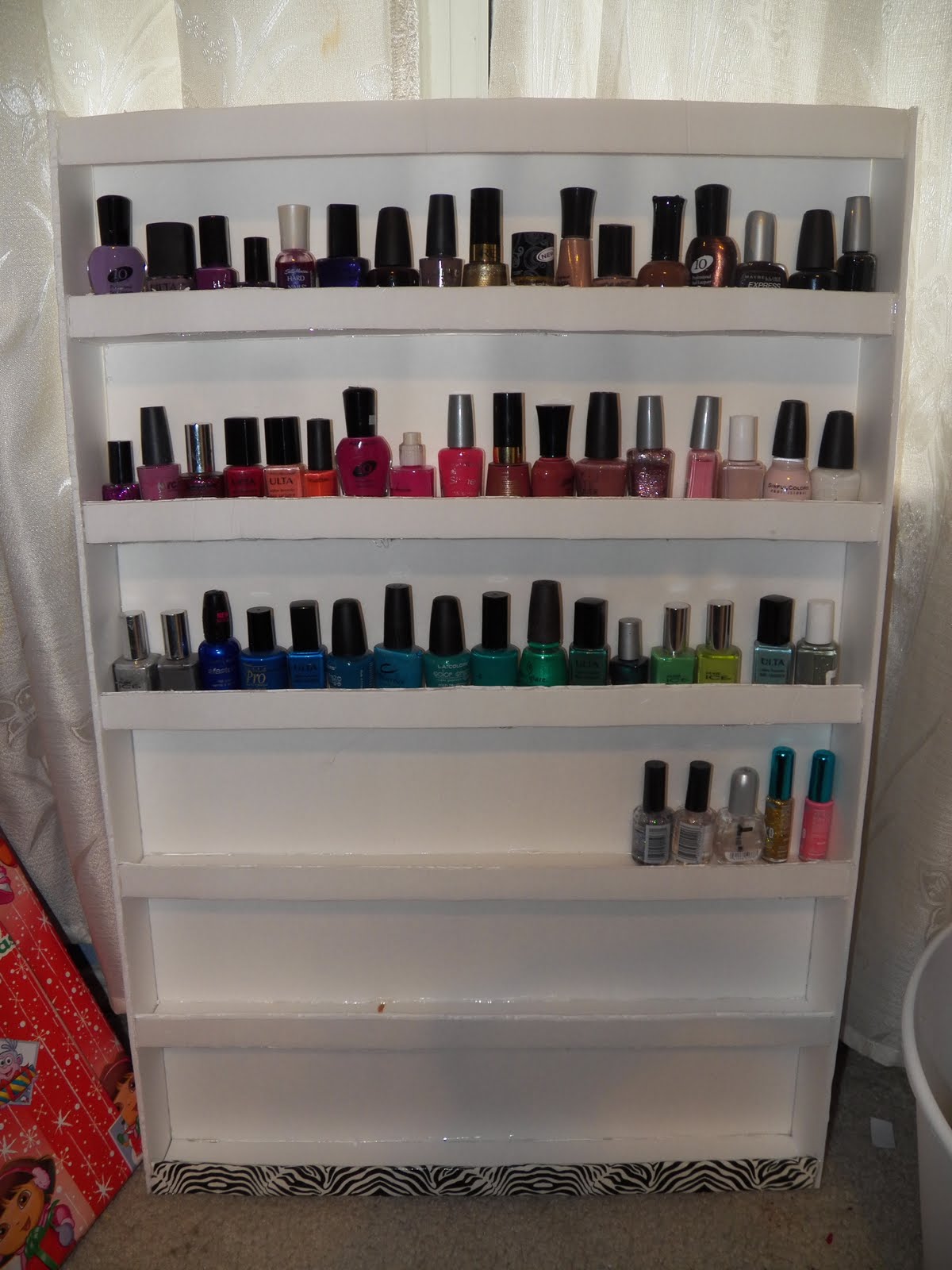 According2Karen DIY Nail Polish Rack