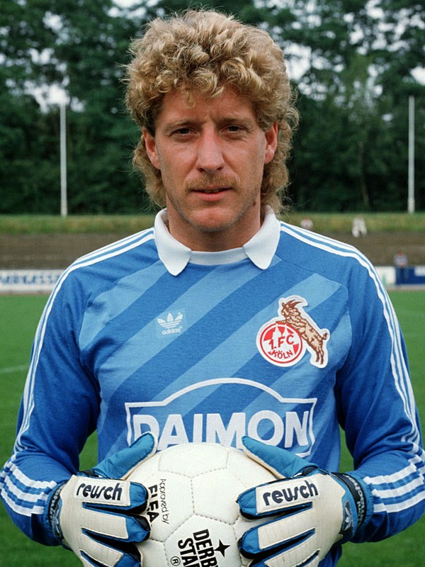 ALLA FINE DEL PRIMO TEMPO Appunti di calcio romantico: "Toni