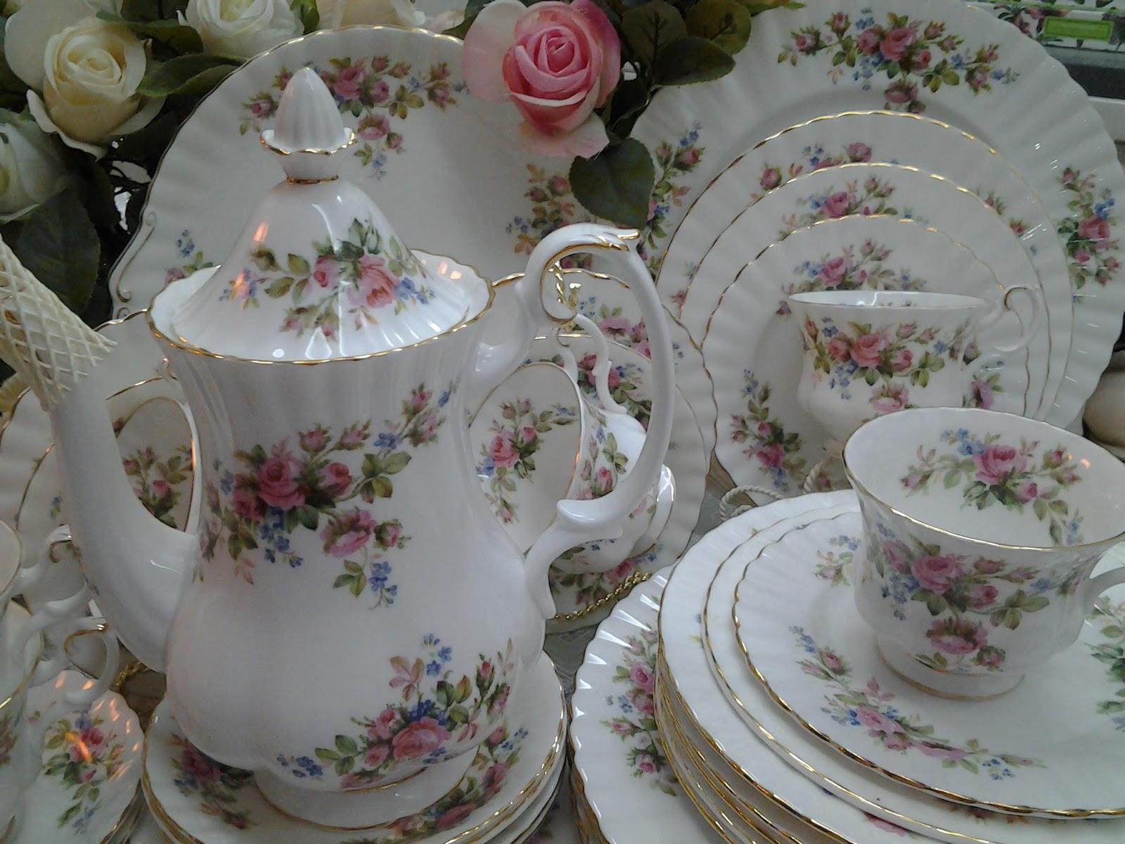 Lovely Treasures from English Garden Royal Albert Moss Rose England