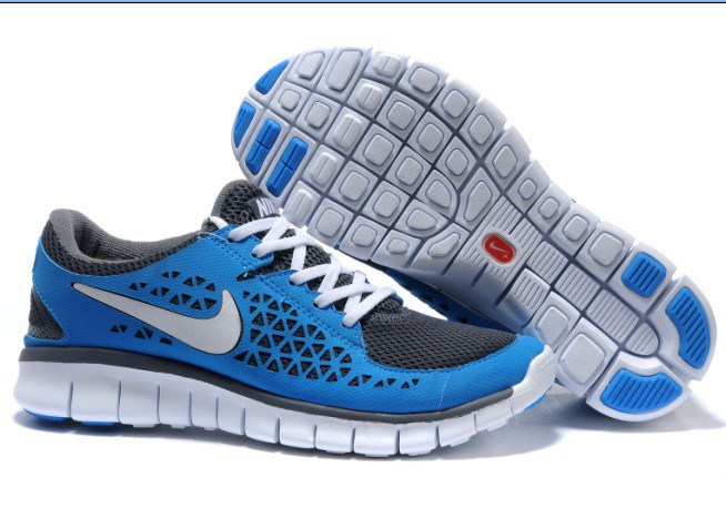 nike free running shoes