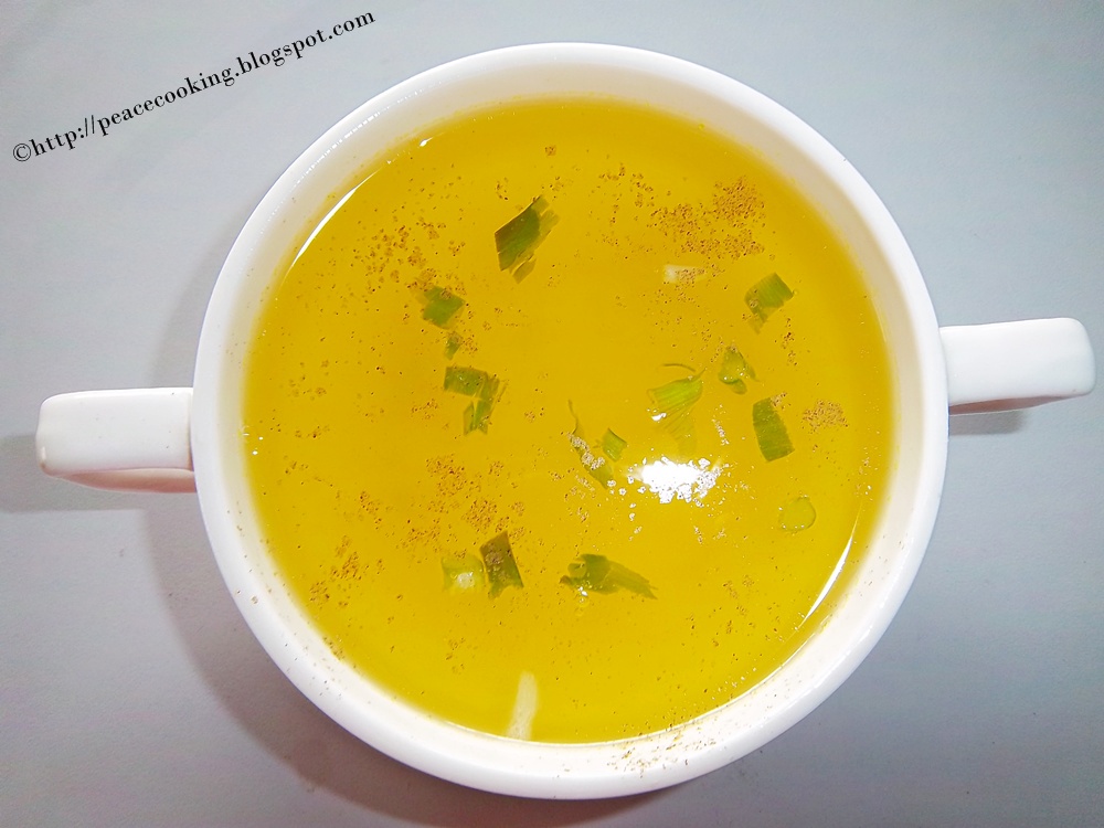 TIPS FOR DELICIOUS AND HEALTHY COOKING Hearty Chicken Clear Soup