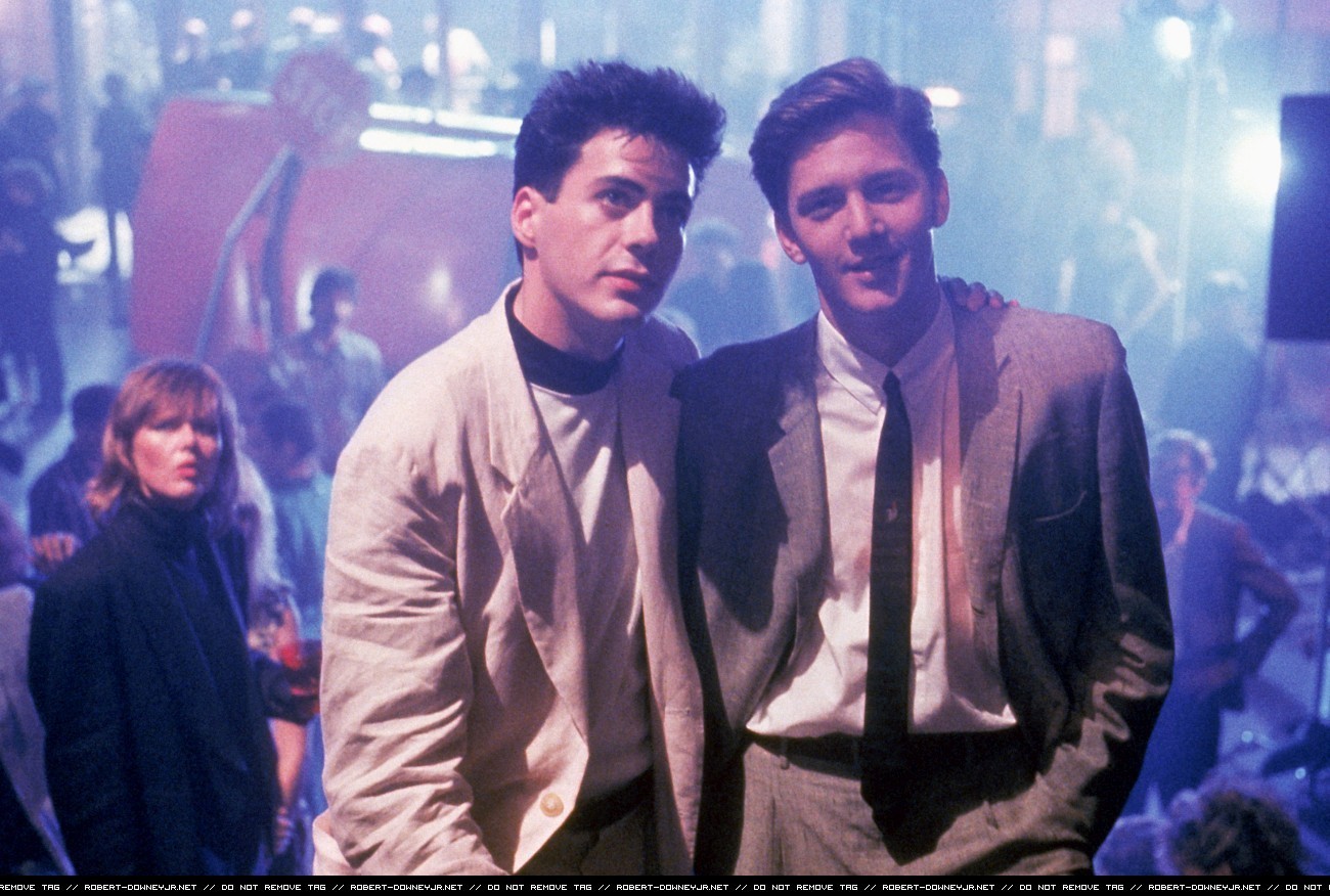 http://4.bp.blogspot.com/-gmIoBbSk5q0/T6FX2jn4SsI/AAAAAAAAByE/UenoxCGLQRw/s1600/Less-Than-Zero-robert-downey-jr-15417915-1300-876.jpg