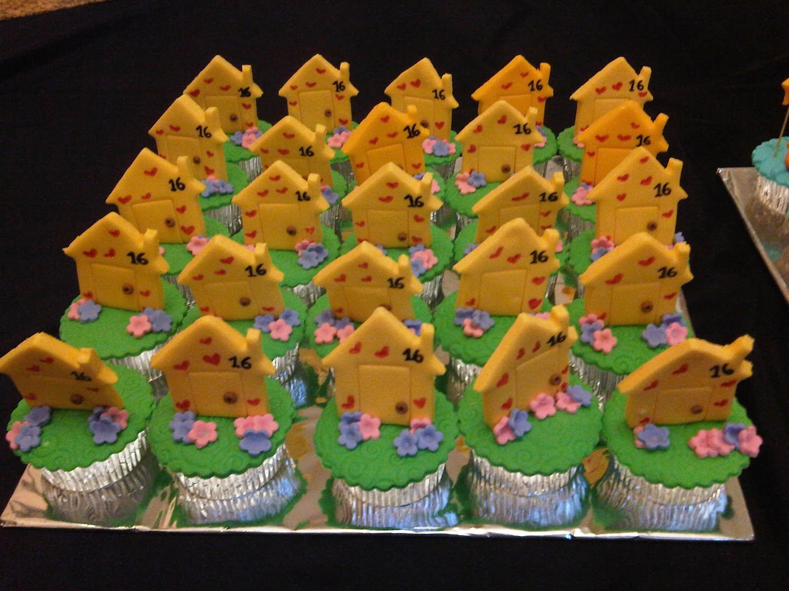 House Warming And Baby Cupcakes House Warming And Baby Cupcakes