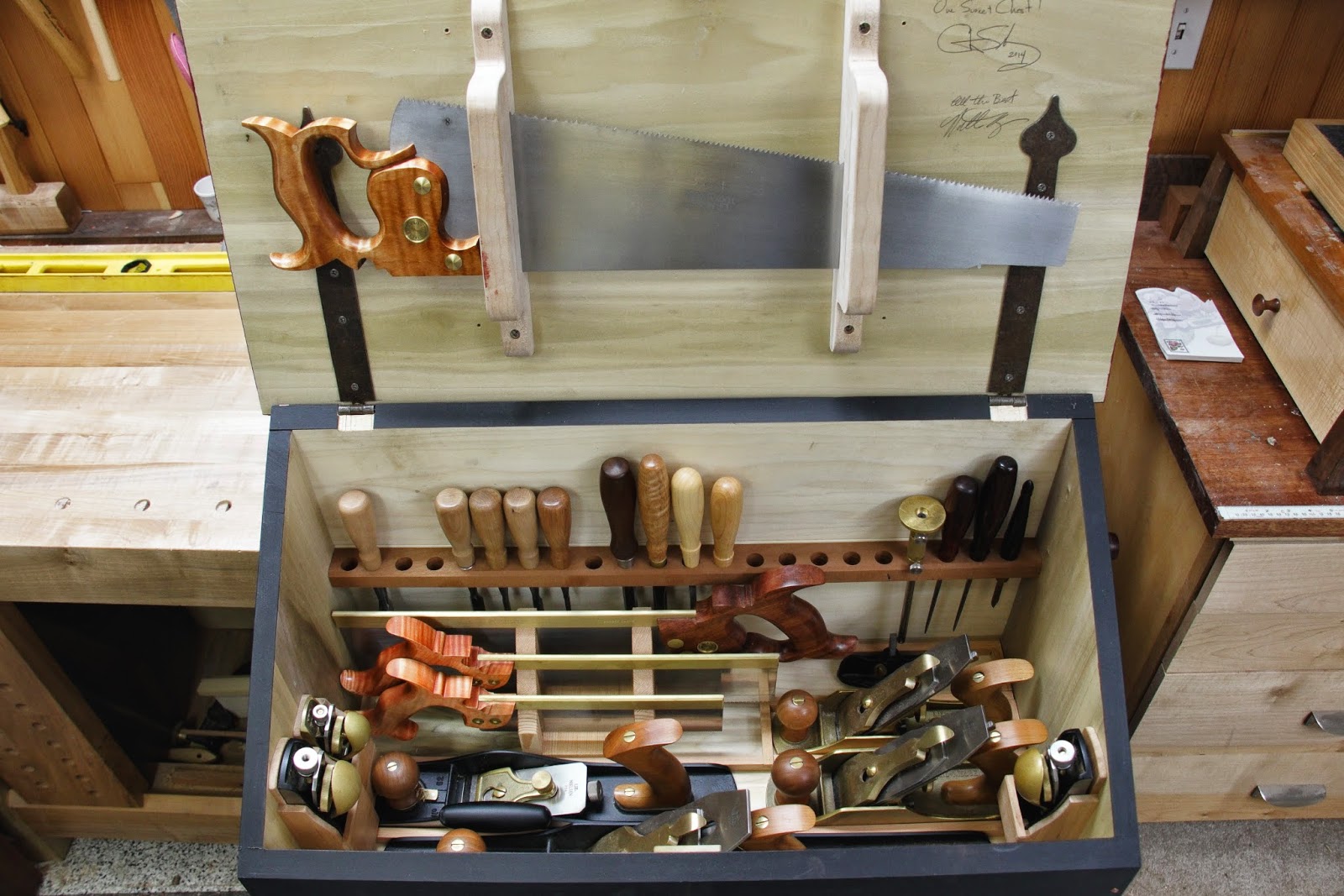 Watch this! William Ng School and Dutch Tool Chest with Chris Schwarz
