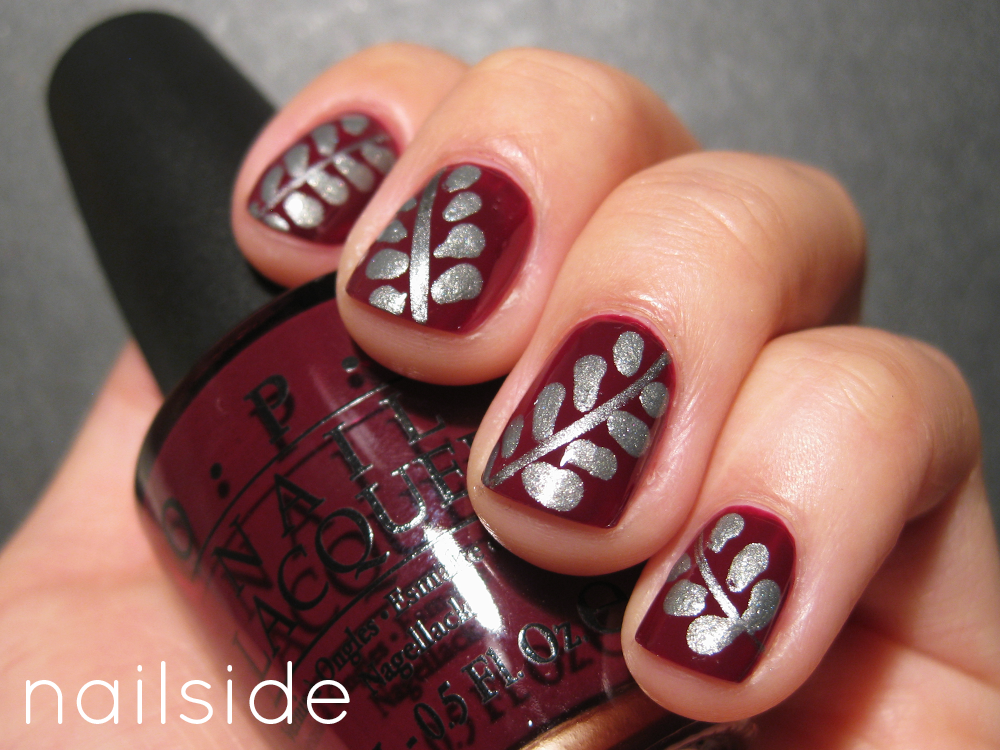 Nailside Laurel Leaves