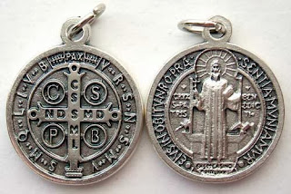 medalla benito abad
